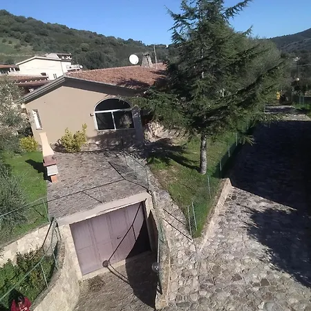 Schifoni House *