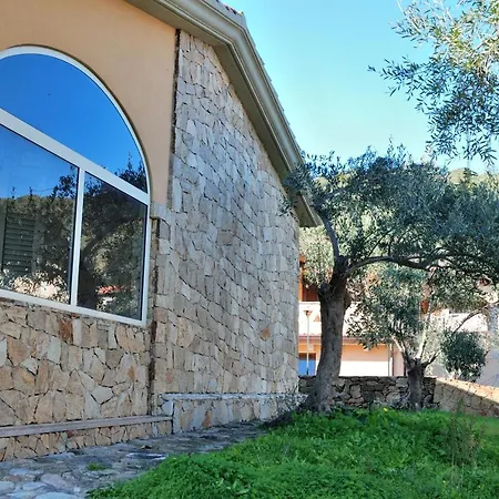Schifoni House Maison d'hôtes San Teodoro (Sardinia)