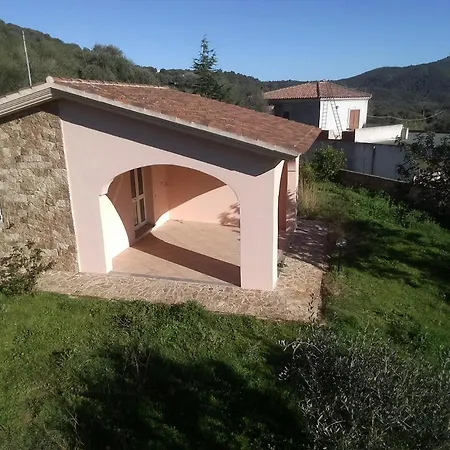 Maison d'hôtes Schifoni House *