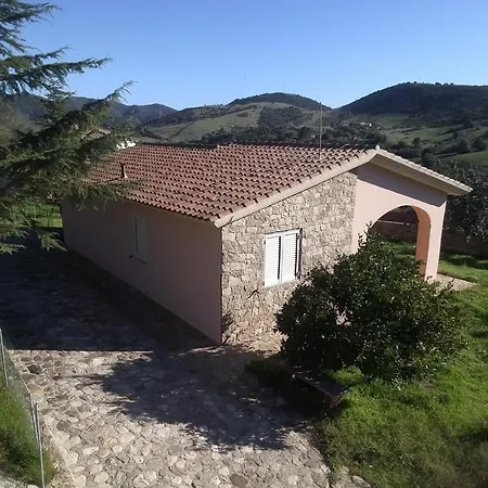 Schifoni House *