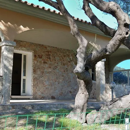 Schifoni House