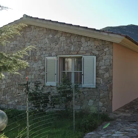 Schifoni House *
